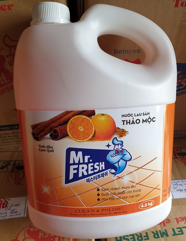 Can nước lau sàn Mr.Fresh thảo mộc tinh dầu cam quế 4,2 Lít